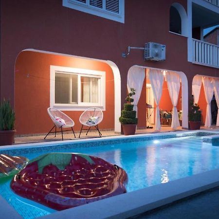 Villa J&J Apartments Residence With Swimming Pool Podstrana Zewnętrze zdjęcie