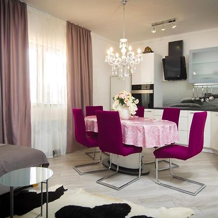 Villa J&J Apartments Residence With Swimming Pool Podstrana Zewnętrze zdjęcie