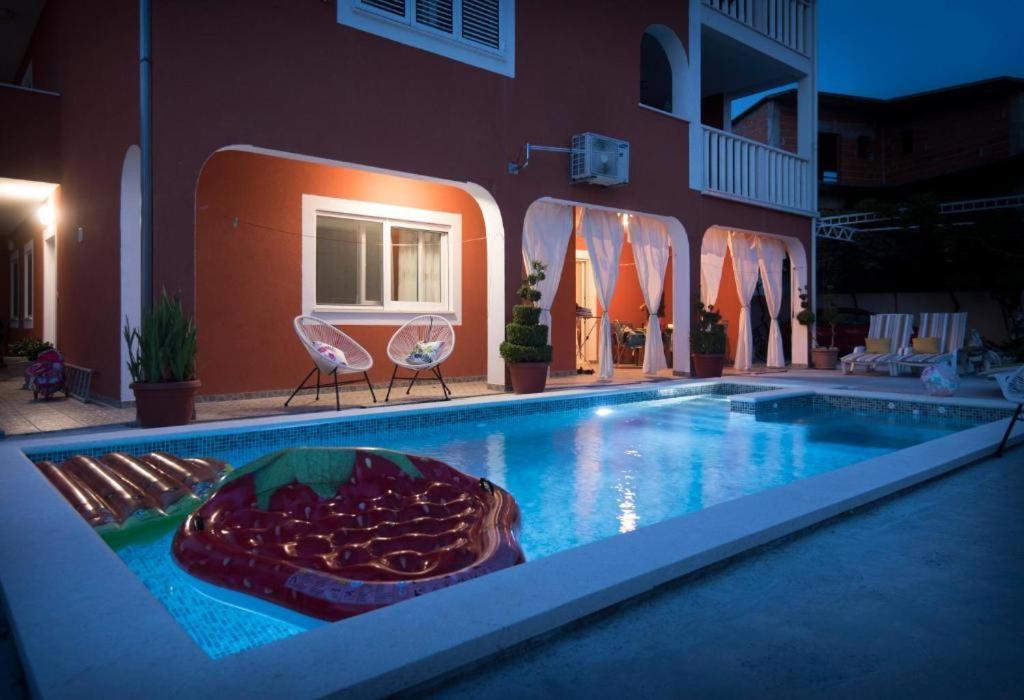 Villa J&J Apartments Residence With Swimming Pool Podstrana Zewnętrze zdjęcie