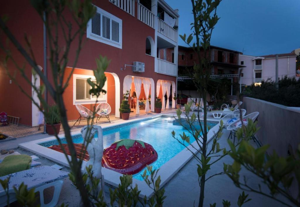 Villa J&J Apartments Residence With Swimming Pool Podstrana Zewnętrze zdjęcie